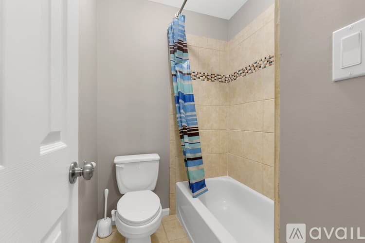 Alpharetta House: 495 Pine Bough Ct