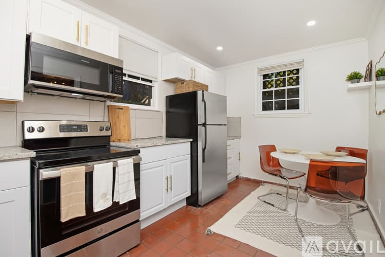 Atlanta Apartment: 1783 Ridgewood Dr NE