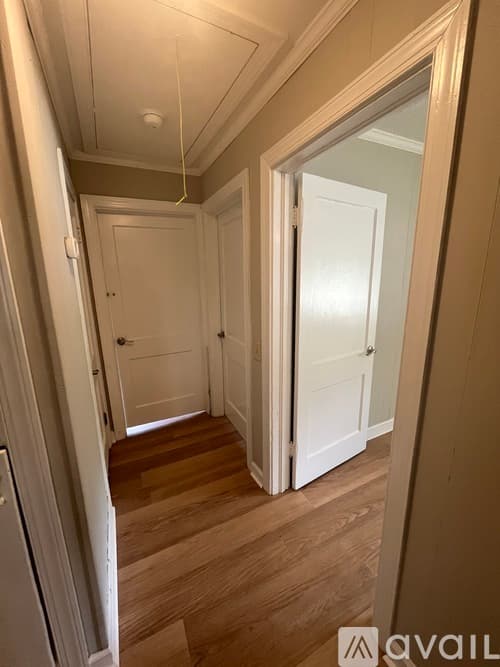 Statesboro House: 333 E Main St