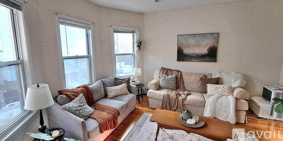 Boston Apartment: 143 Hillside Street