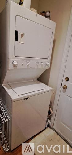 Boston Apartment: 143 Hillside Street