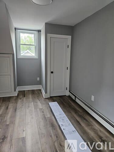 Boston Apartment: 14 Hillside St