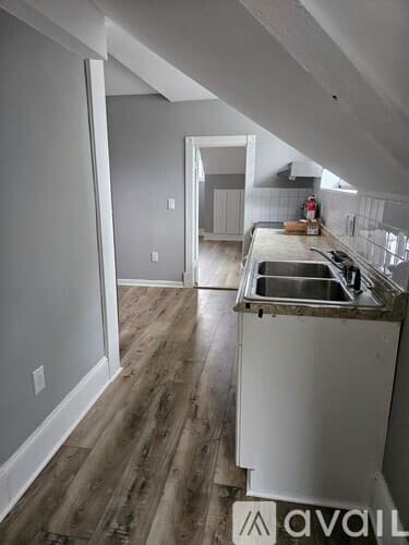 Boston Apartment: 14 Hillside St