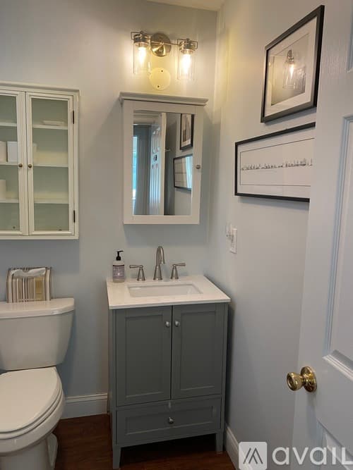 Riverton Apartment: 207 Bank Avenue
