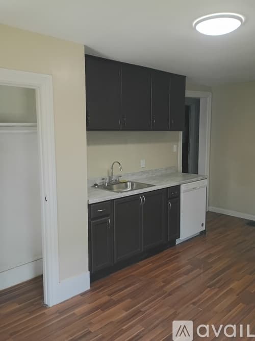 Altoona Apartment: 1324 17th Ave