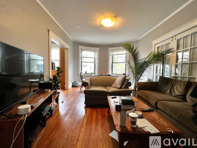 Boston Apartment: 48 Englewood Ave