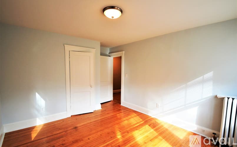 Boston Apartment: 51 Leamington Rd