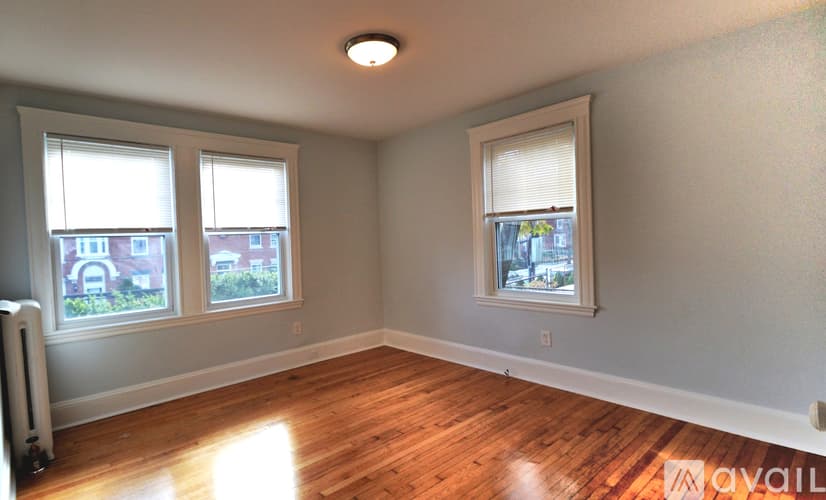 Boston Apartment: 51 Leamington Rd