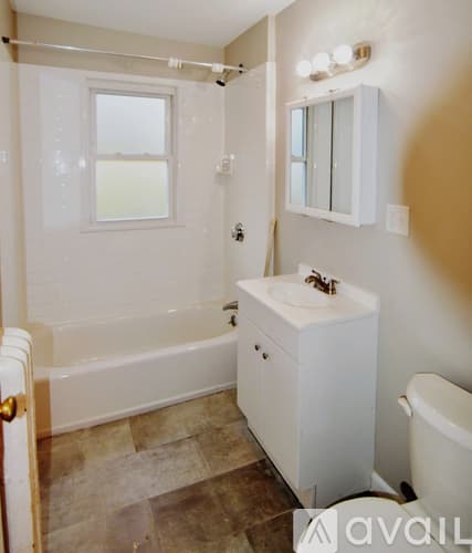 Boston Apartment: 51 Leamington Rd