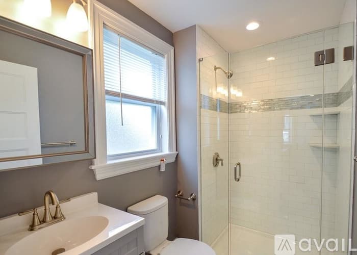 Boston Apartment: 51 Leamington Rd