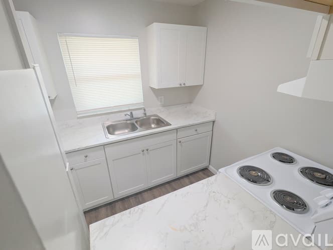 Palm Springs Apartment: 3031 Springfield Ln