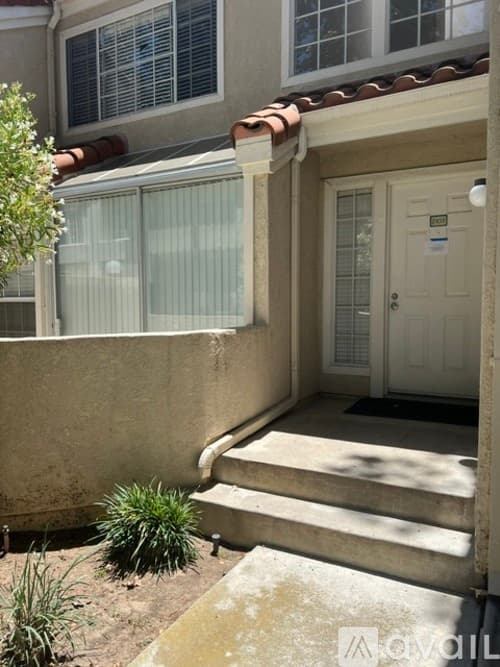 Calabasas Condo: 4240 LOST HILLS RD