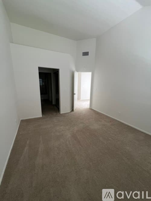 Calabasas Condo: 4240 LOST HILLS RD