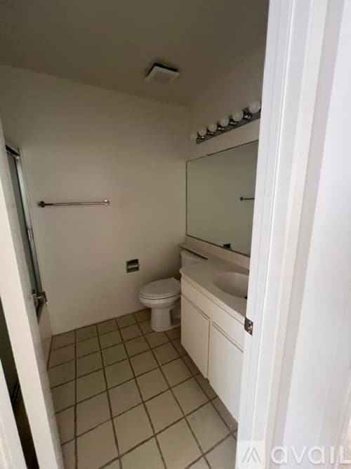 Calabasas Condo: 4240 LOST HILLS RD