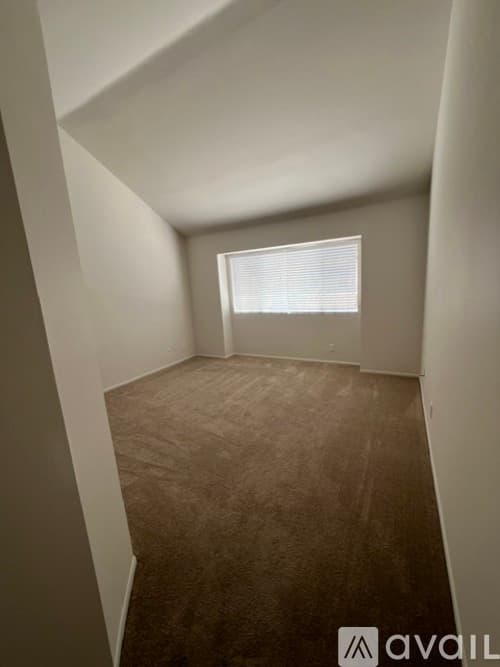 Calabasas Condo: 4240 LOST HILLS RD