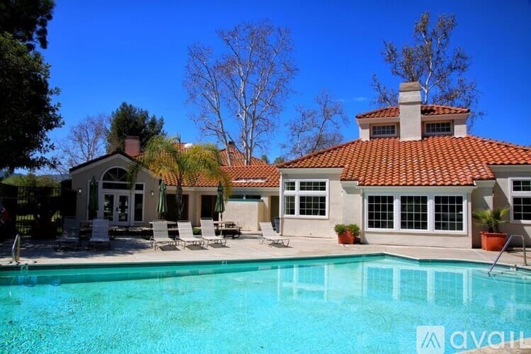 Calabasas Condo: 4240 LOST HILLS RD