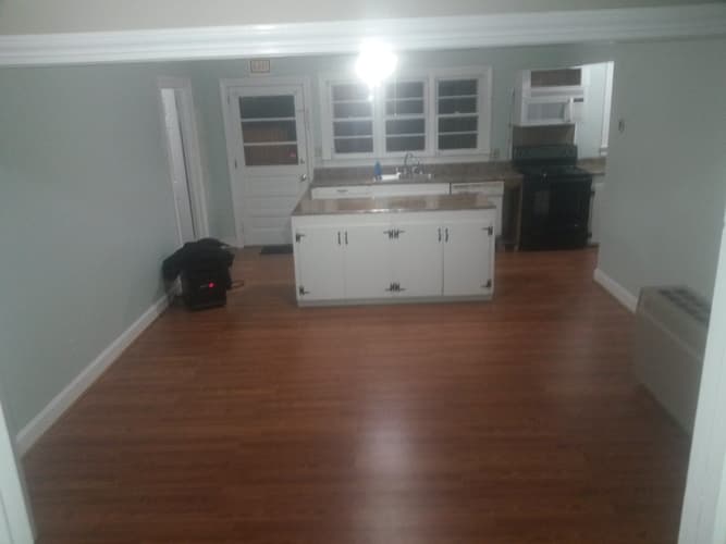 Warrenton Apartment: 136 Dowtin St