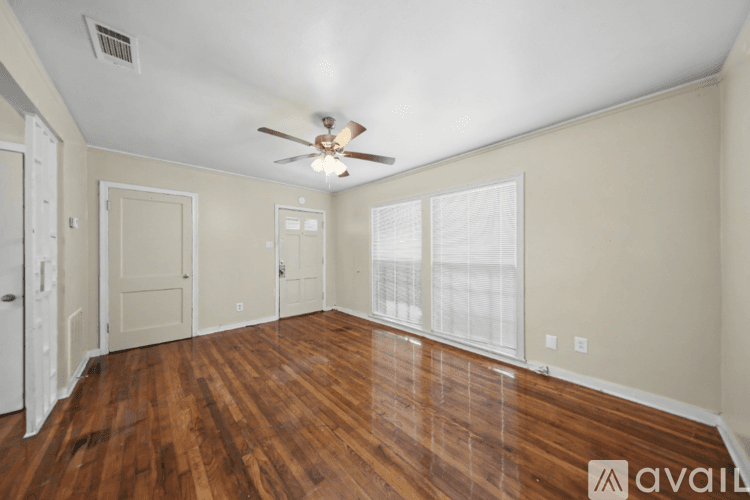 Temple House: 1502 S 7th St