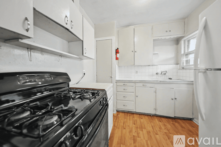 Temple House: 1502 S 7th St