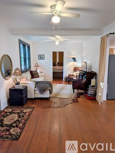 Lakemont House: 10 Oasis Rd