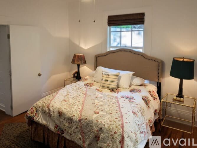 Lakemont House: 10 Oasis Rd