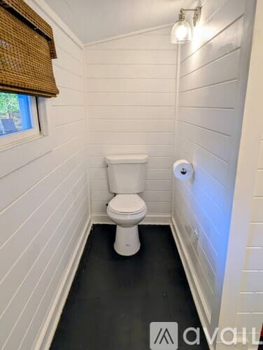 Lakemont House: 10 Oasis Rd