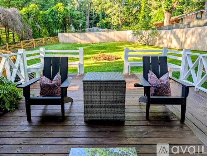 Lakemont House: 10 Oasis Rd