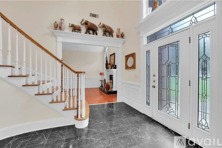 Jonesboro House: 8225 Seven Oaks Drive
