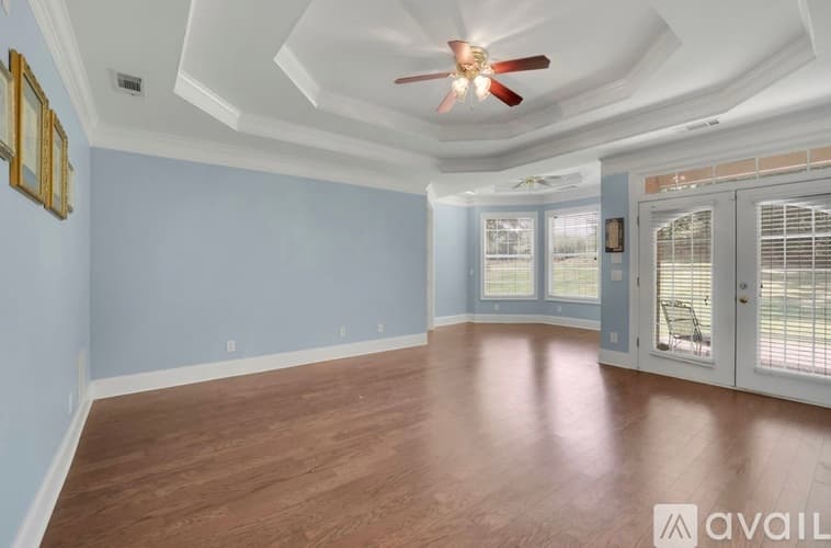 Jonesboro House: 8225 Seven Oaks Drive