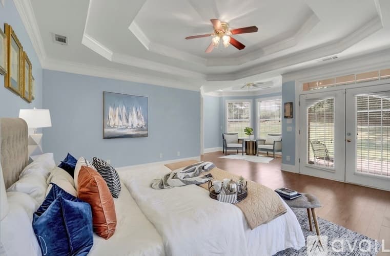 Jonesboro House: 8225 Seven Oaks Drive