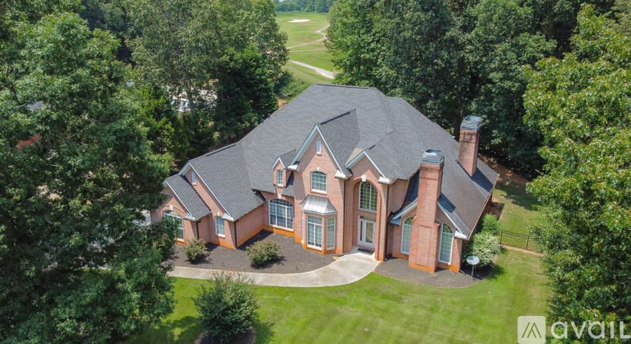 Jonesboro House: 8225 Seven Oaks Drive
