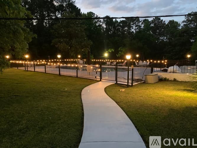 Jonesboro House: 2809 GA 138