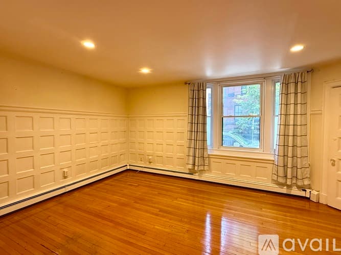 Boston Apartment: 17 Exeter St