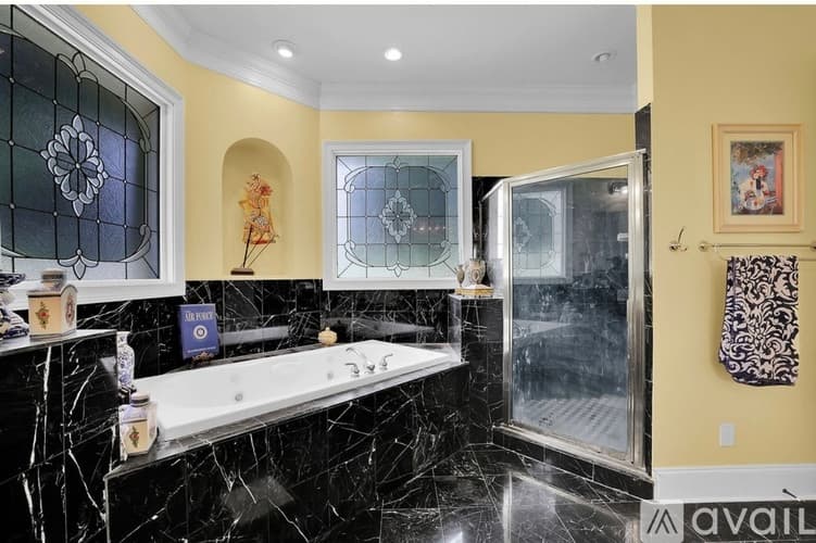 Jonesboro House: 8225 Seven Oaks Drive