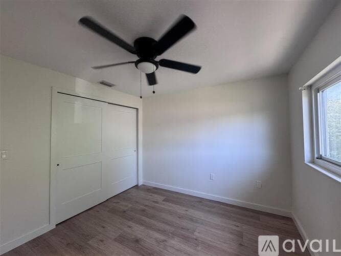 Venice Condo: 1258 Barbara Dr