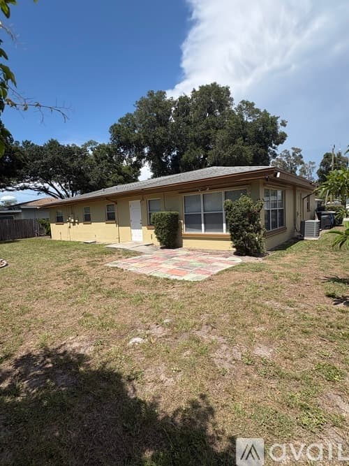 Clearwater House: 1506 Barbara Avenue