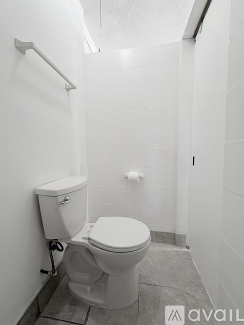Clearwater House: 1506 Barbara Avenue