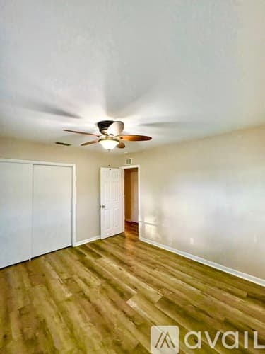 Clearwater House: 1506 Barbara Avenue