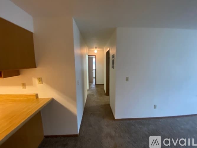 St. Cloud Apartment: 1010 6th Ave S