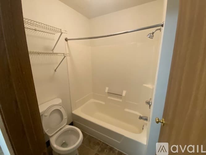 St. Cloud Apartment: 1010 6th Ave S