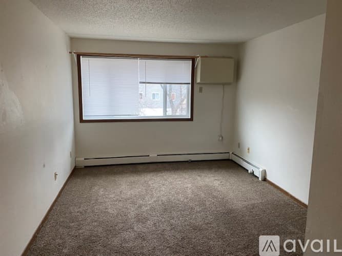 St. Cloud Apartment: 1010 6th Ave S