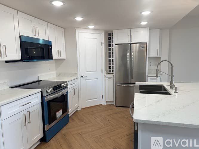 Willingboro House: 2 Radnor Court