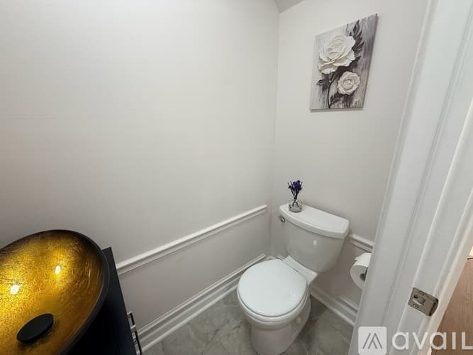 Willingboro House: 2 Radnor Court