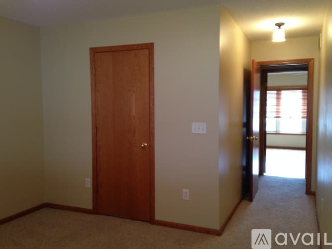 North Mankato Townhome: 2103 Linden Trail