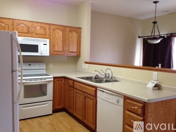 North Mankato Townhome: 2103 Linden Trail