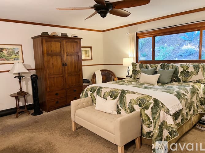 Santa Barbara Apartment: 1122 Palomino Road
