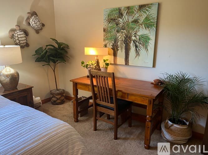 Santa Barbara Apartment: 1122 Palomino Road