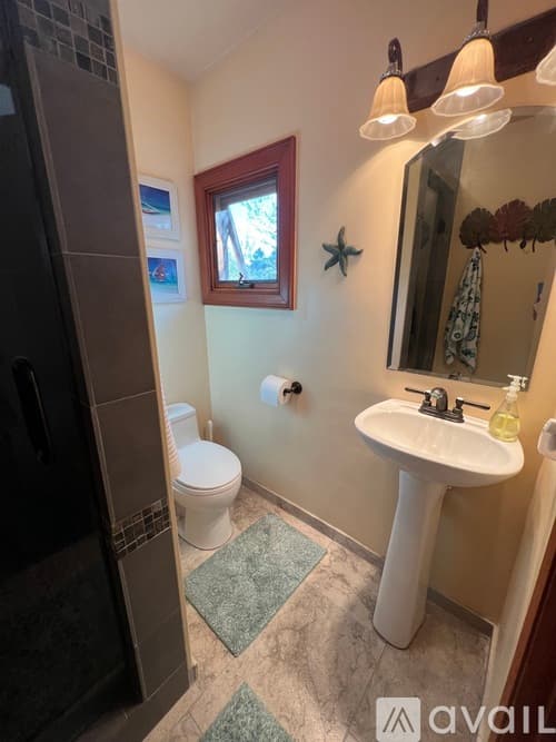 Santa Barbara Apartment: 1122 Palomino Road