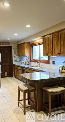 Santa Barbara Apartment: 1122 Palomino Road