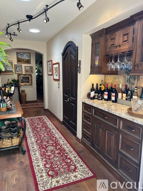 Santa Barbara Apartment: 1122 Palomino Road